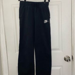 Nike Sweats Size XL in Boys